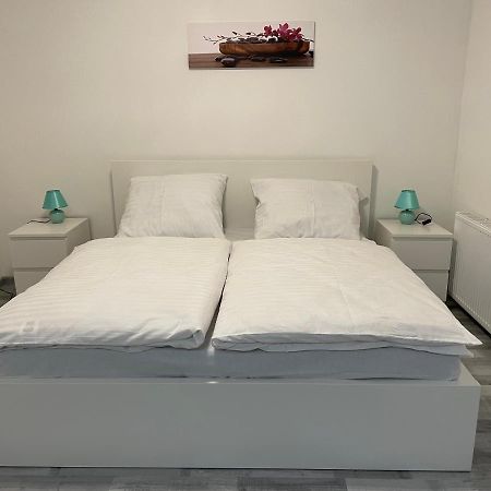 Apartmant T&T Egra  Extérieur photo