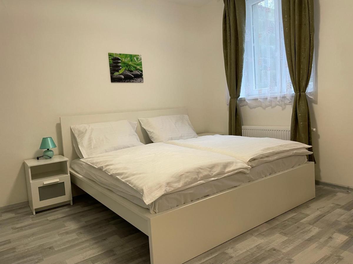 Apartmant T&T Egra  Extérieur photo